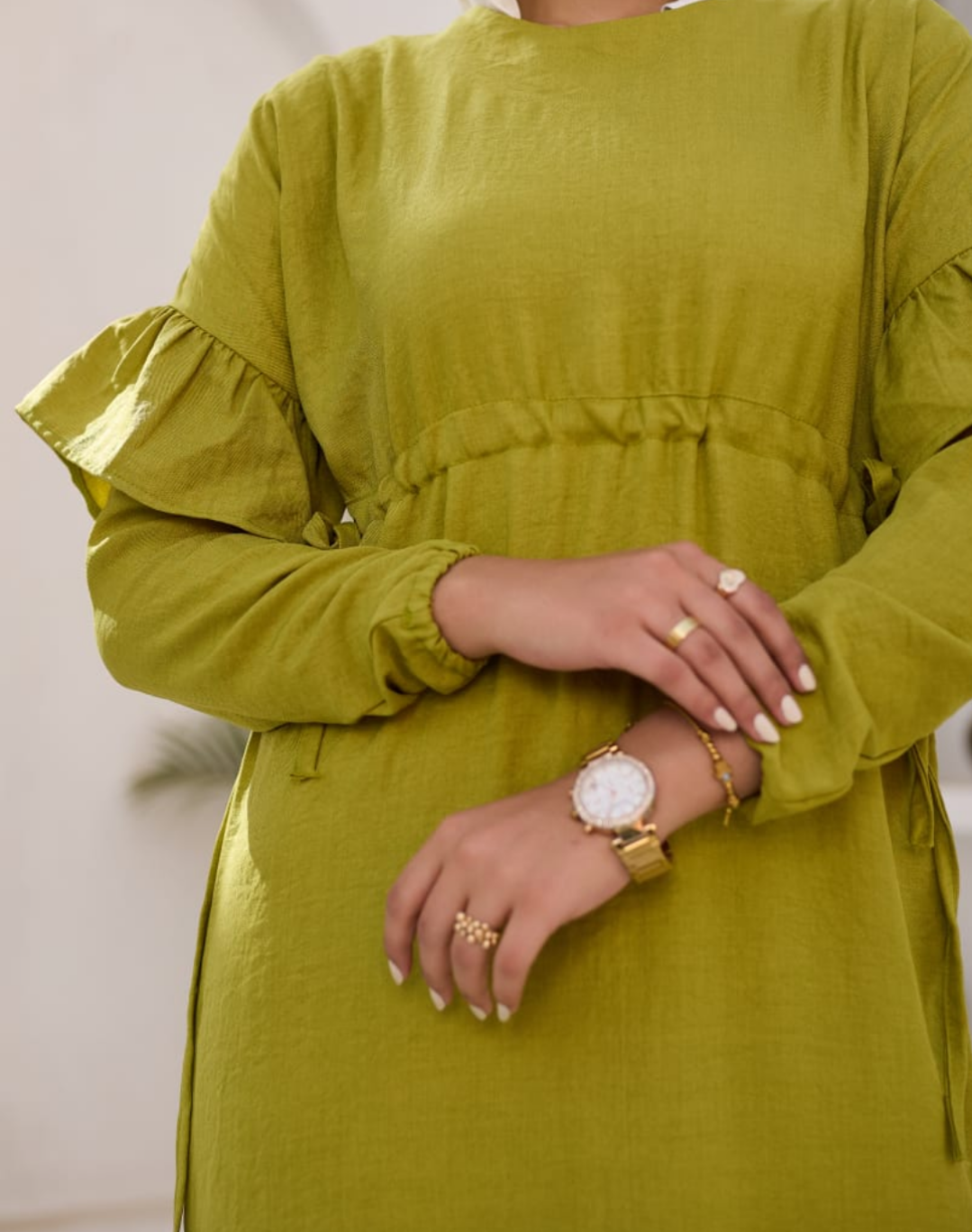 Slit&style dress