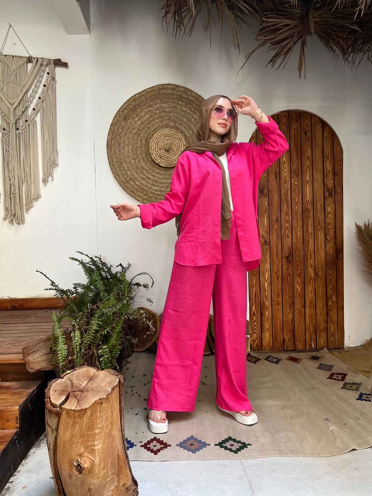 Lola suit