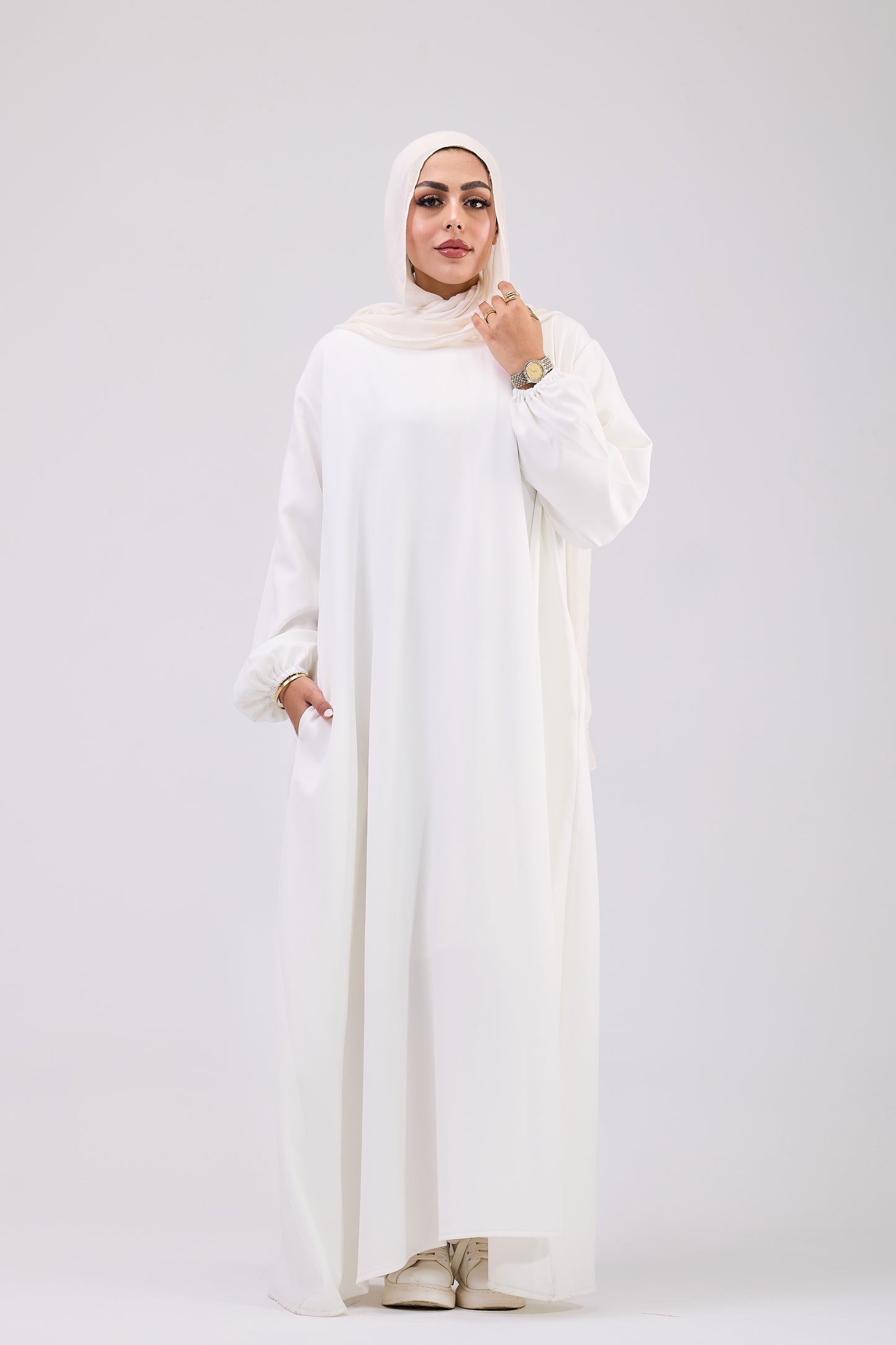 Umrah abaya