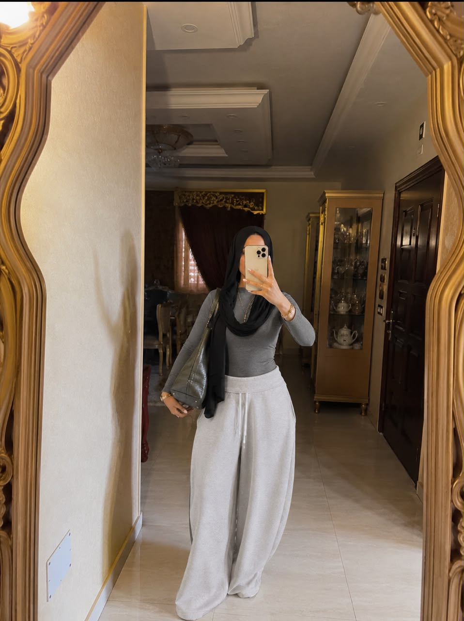 Rumi Pants باللون الفاتح